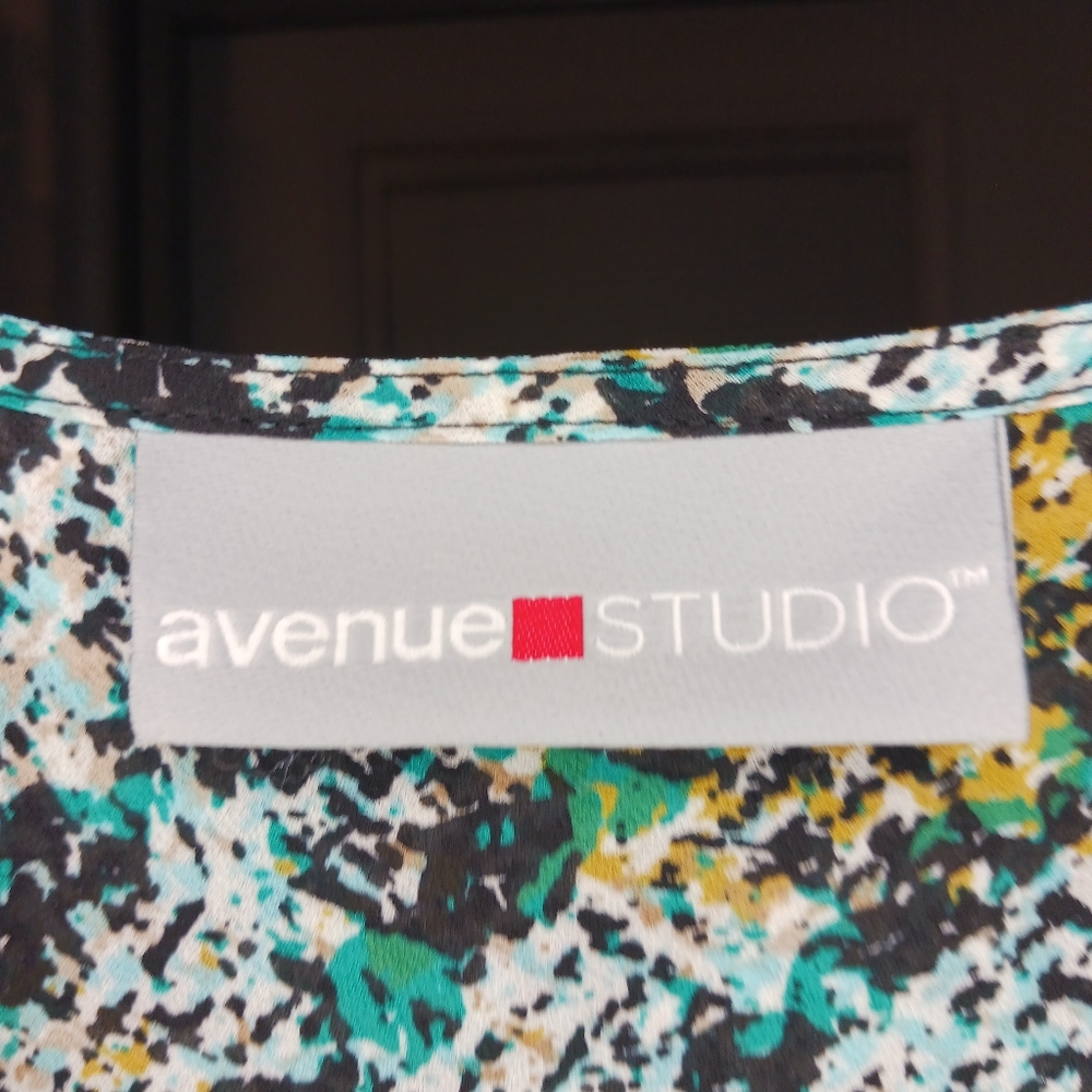 NWT Avenue Studio Green/Black Tank Top Size (14/16) Size 1X - Picture 3 of 5